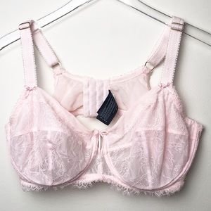 Ashley Graham lace underwire bra